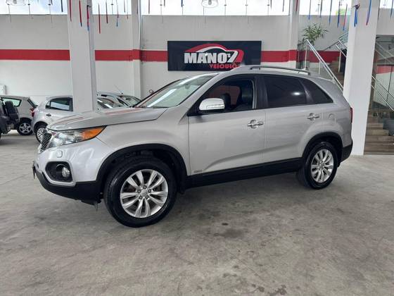 KIA SORENTO 2.4 16V GASOLINA EX 7L 4WD AUTOMÁTICO